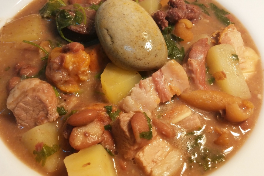 Sopa de Pedra, a história e a receita
