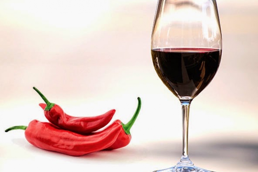 Que VINHO vai bem com PIMENTA?