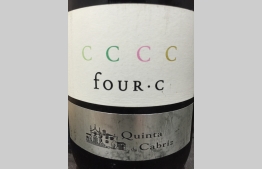 Four C branco