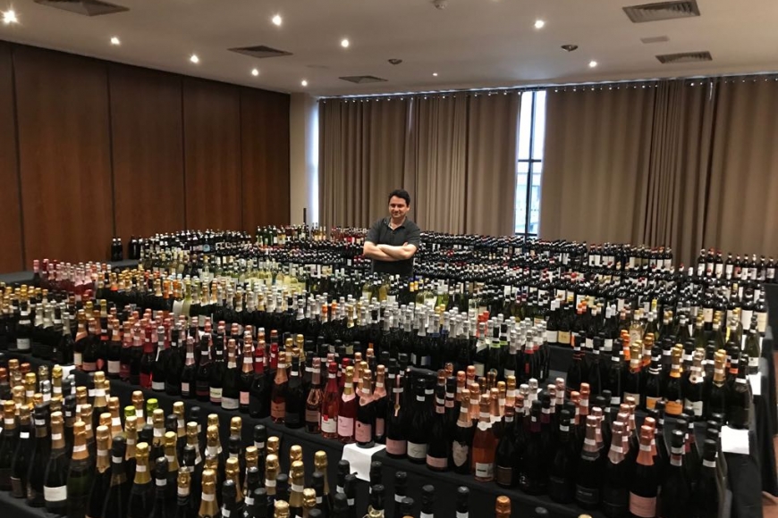 821 rótulos brasileiros em prova!  Começou a GRANDE PROVA VINHOS DO BRASIL 2017